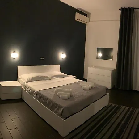 Hotell Neyra 3*