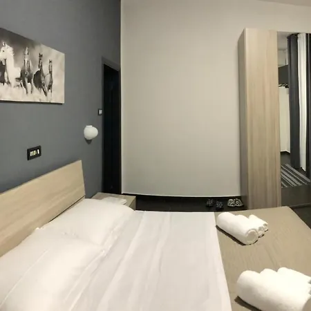Neyra Hotell 3*