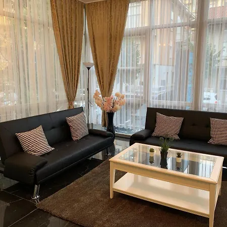 Neyra Hotell Rimini