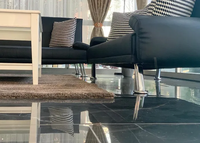 Neyra فندق ريميني