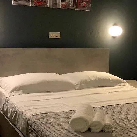 Neyra Hotel